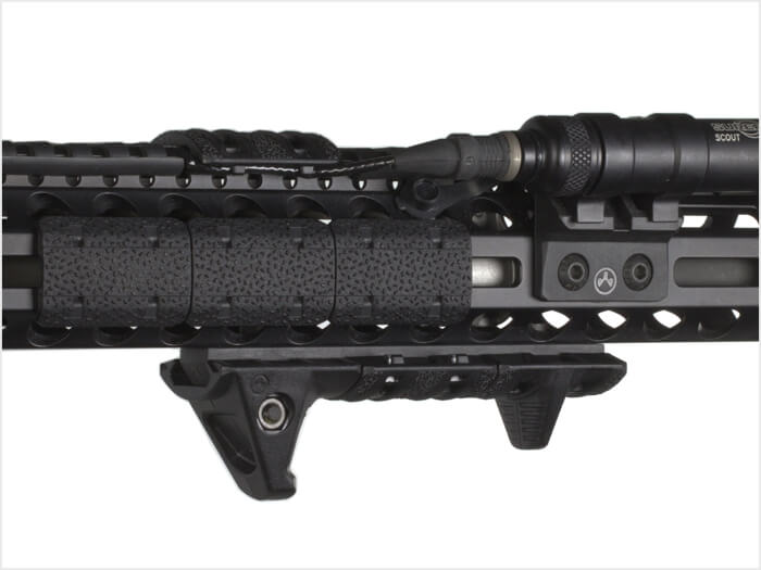 Magpul XTM Hand Stop Kit forward stop chrni dłoń przezd poparzeniem z wylotu lufy Hand Stop XTM Magpul - ogranicznik dłoni forward stop